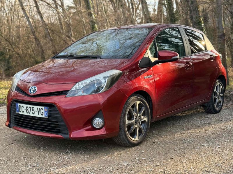 TOYOTA YARIS 1.5 HYBRID 100 DYNAMIC 