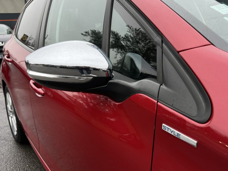 PEUGEOT 208 PHASE 2 II STYLE 1.2 82 Cv ECRAN TACTILE REGULATEUR LIMITEUR CRIT AIR 1 - GARANTIE 1 AN