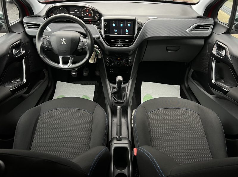 PEUGEOT 208 PHASE 2 II STYLE 1.2 82 Cv ECRAN TACTILE REGULATEUR LIMITEUR CRIT AIR 1 - GARANTIE 1 AN