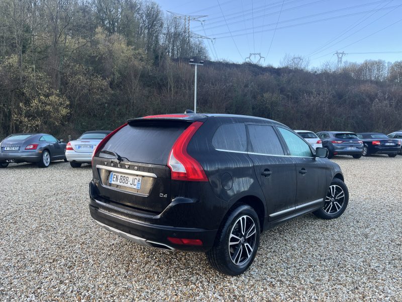 VOLVO XC60 2017