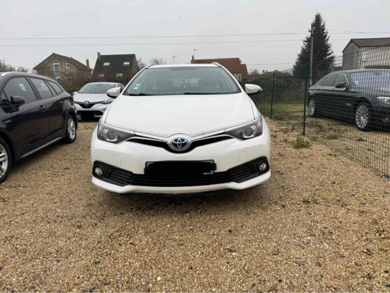 TOYOTA AURIS 1.8 HYBRIDE 136 ACTIVE TOURING SPORT