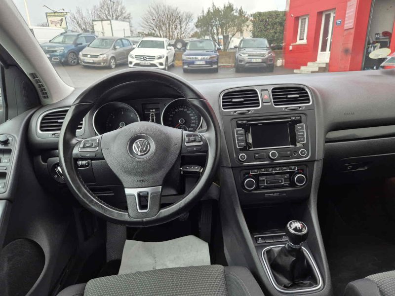 VOLKSWAGEN GOLF VI  2011