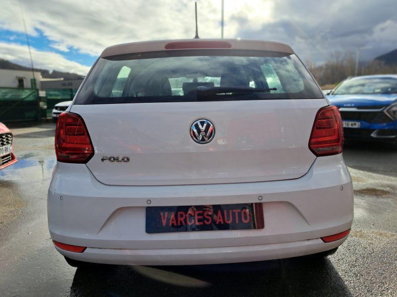 VOLKSWAGEN POLO 2016