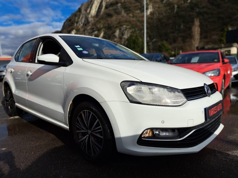 VOLKSWAGEN POLO 2016