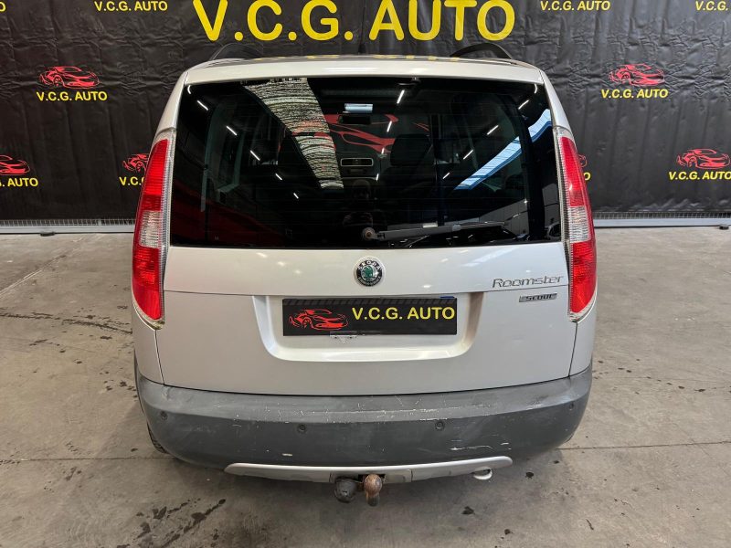 SKODA ROOMSTER 1.9 TDI 105 Scout