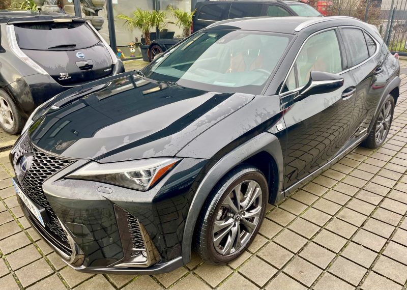 LEXUS UX 250H PACK SPORT GARANTIE CONSTRUCTEUR JUSQU'A 2027