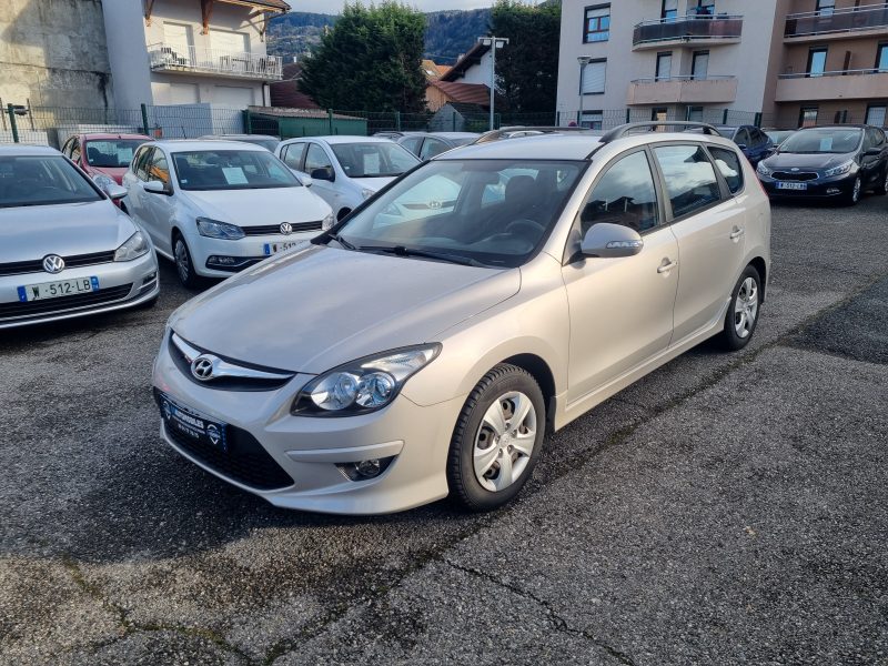 HYUNDAI i30 SW 2011