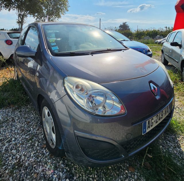 RENAULT TWINGO II 2009