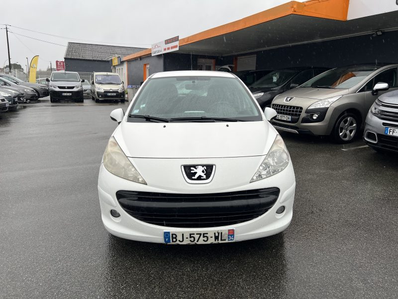 PEUGEOT 207 2011