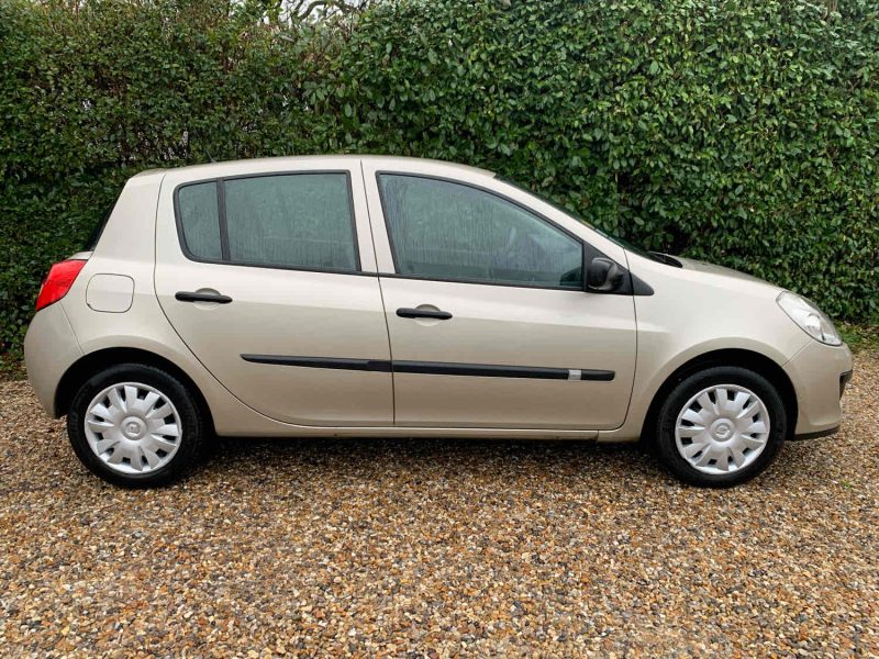 RENAULT CLIO 2007 1.5 dCi (68Ch)