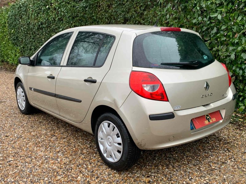 RENAULT CLIO 2007 1.5 dCi (68Ch)