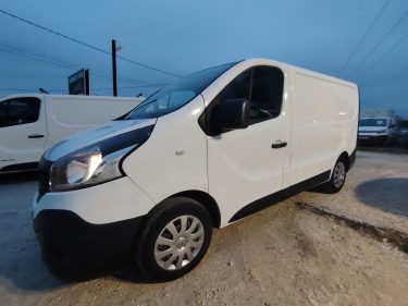 RENAULT TRAFIC 2015