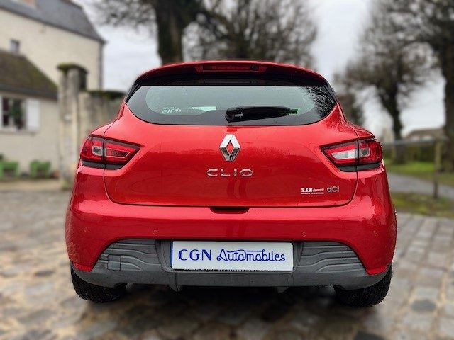 RENAULT CLIO 2016