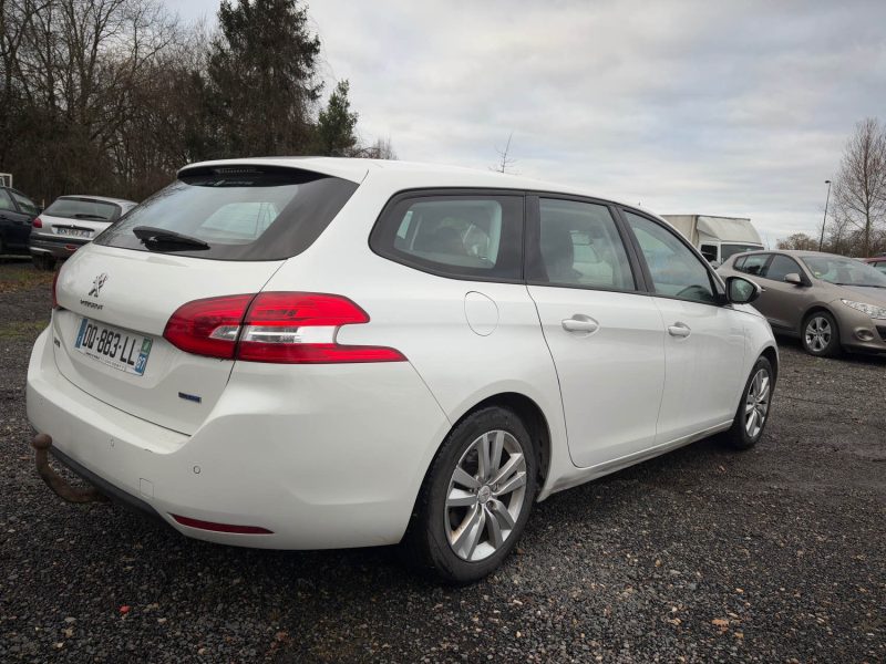 PEUGEOT 308 2015