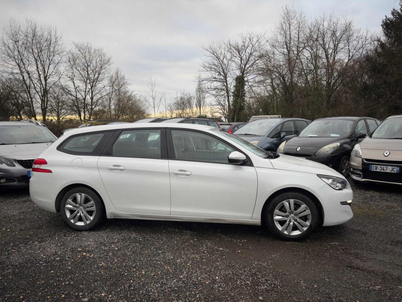 PEUGEOT 308 2015