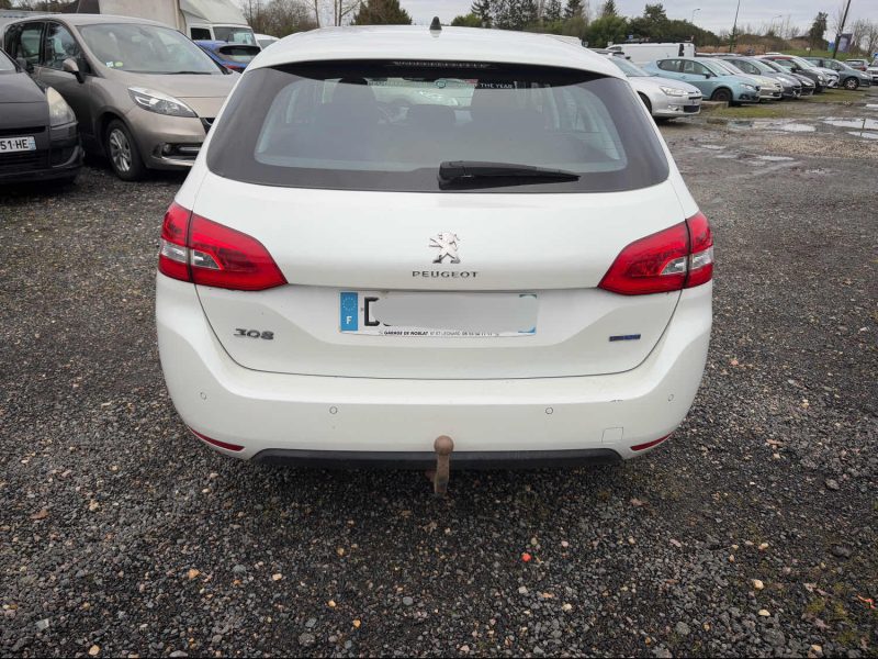 PEUGEOT 308 2015