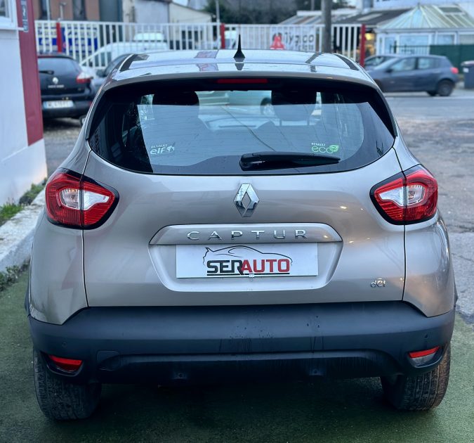 RENAULT CAPTUR 2015