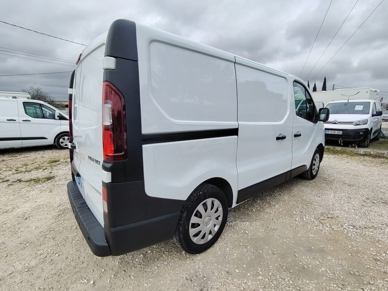 RENAULT TRAFIC III Camionnette 2019