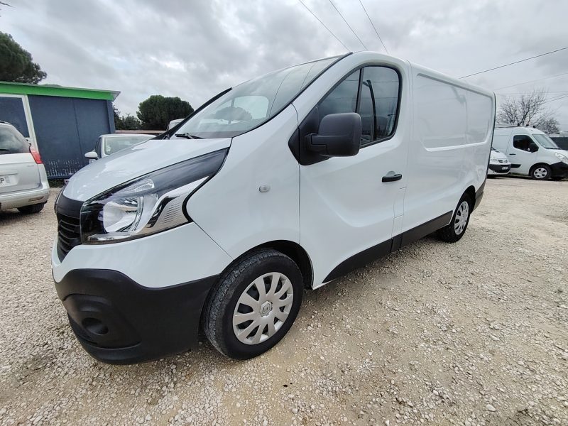 RENAULT TRAFIC III Camionnette 2019