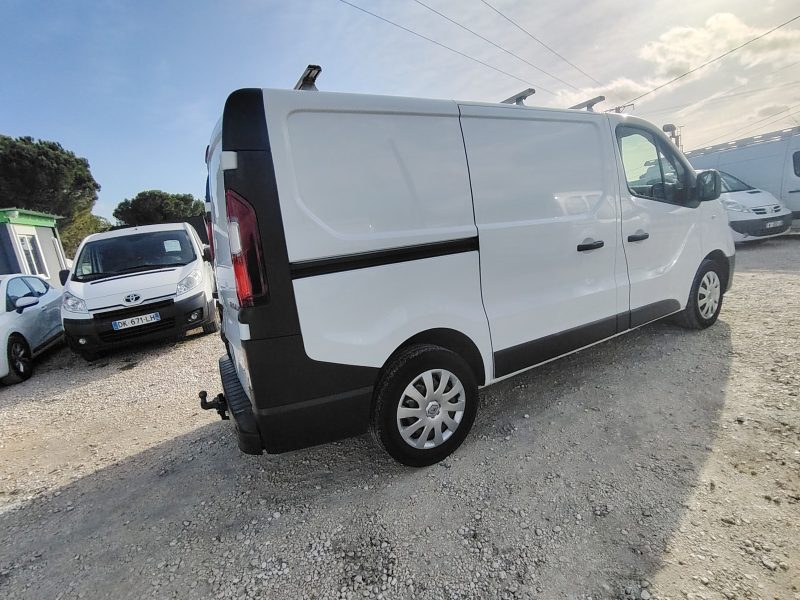 RENAULT TRAFIC III l1h1 1.6dci 120cv 2015