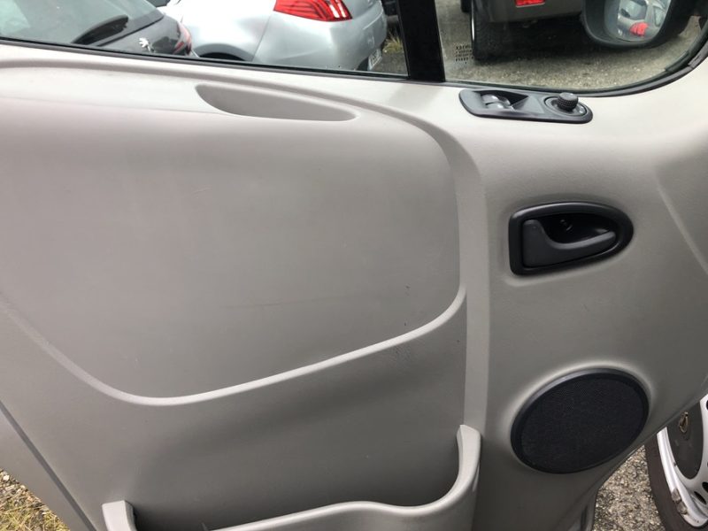 VIVARO 2.0 CDTI 90 L1H1 2900 CA PACK CLIM