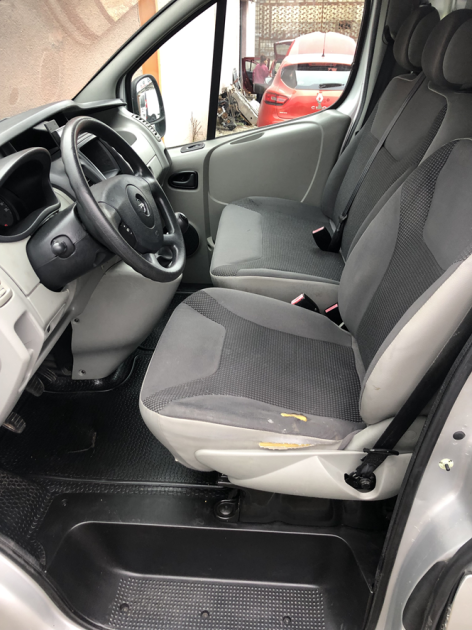 VIVARO 2.0 CDTI 90 L1H1 2900 CA PACK CLIM