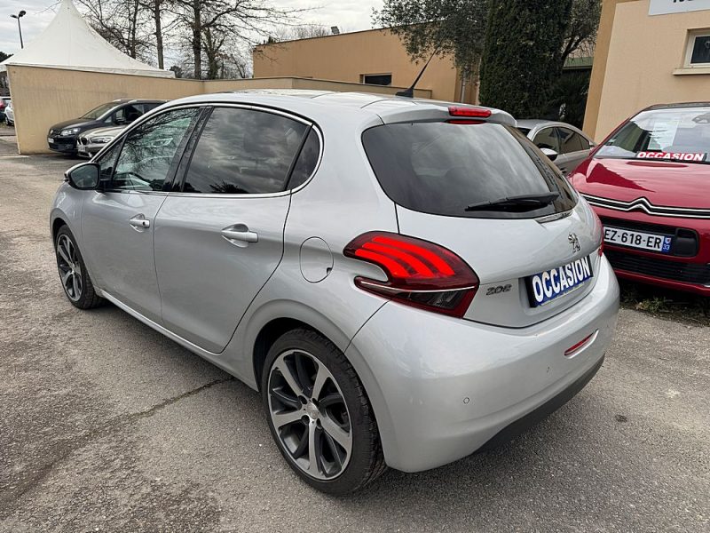 PEUGEOT 208 1.6 HDI 120 FELINE