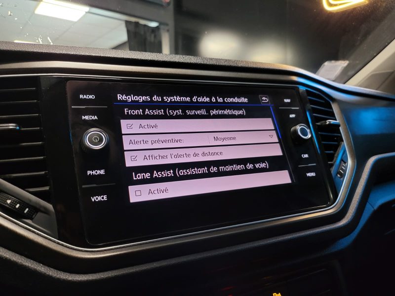 VOLKSWAGEN T-ROC 1.0 TSI BVM6 LOUNGE / VIRTUAL COCKPIT + CARPLAY + SIEGGES CHAUFFANTS / /