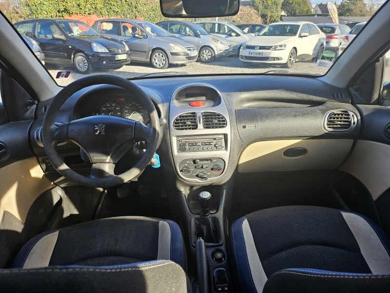 PEUGEOT 206 2005