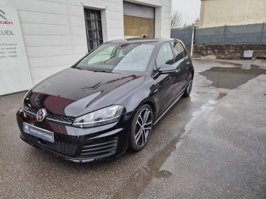 VOLKSWAGEN GOLF VII 2015