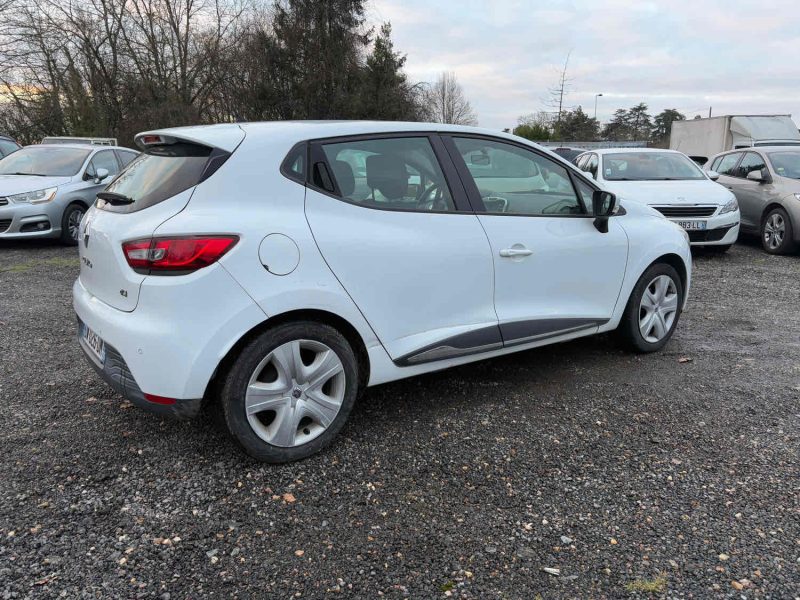 RENAULT CLIO 2015