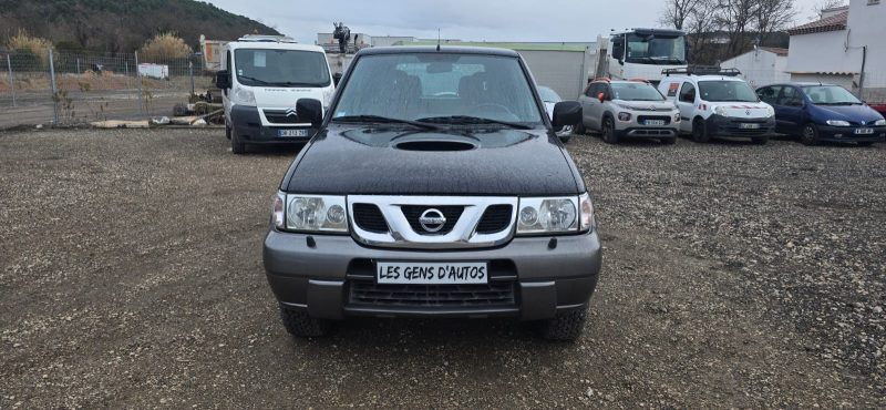  NISSAN TERRANO II (R20) Phase 2 2.7 Di Break 125cv 4x4 COURT