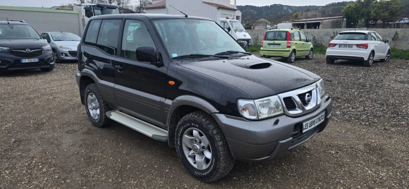  NISSAN TERRANO II (R20) Phase 2 2.7 Di Break 125cv 4x4 COURT