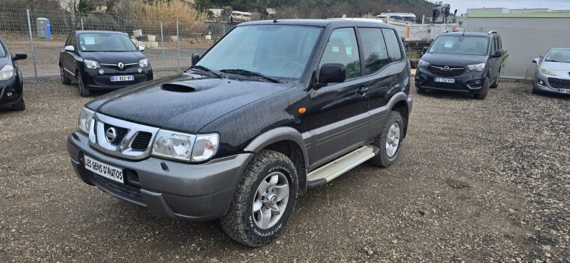  NISSAN TERRANO II (R20) Phase 2 2.7 Di Break 125cv 4x4 COURT