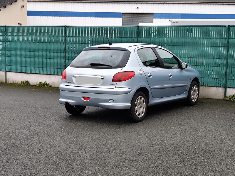 PEUGEOT 206 2005