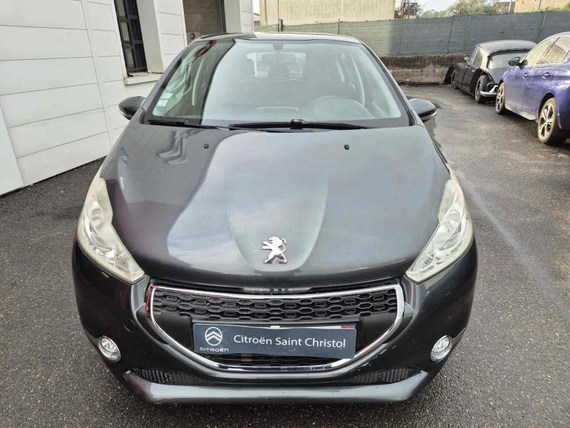 PEUGEOT 208 I  2014