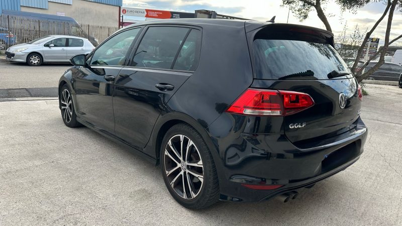 VOLKSWAGEN GOLF 2014