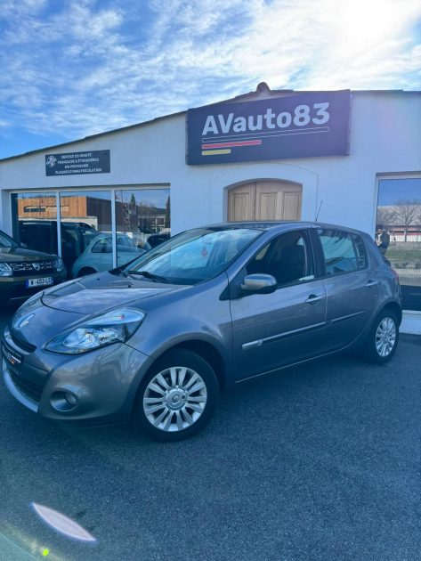 Renault Clio 3 1.2 16V 75CV / Distribution Neuve / CT OK Révisée