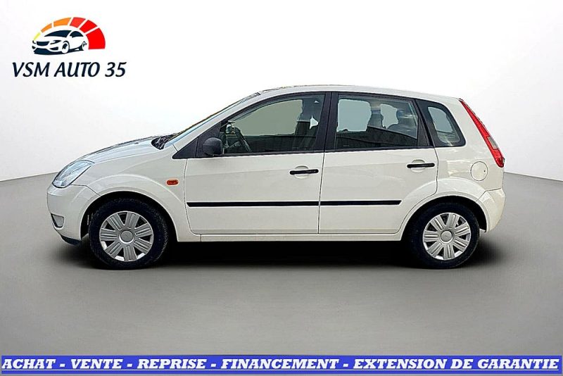 FORD FIESTA 1.4i 16V 80 Trend BVM5 1ere main