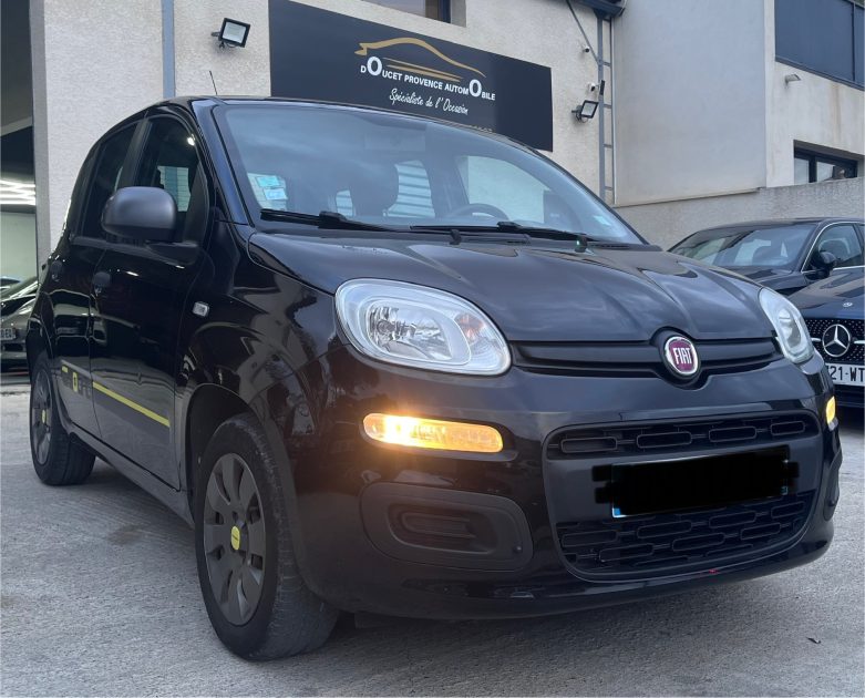 FIAT PANDA III Série spéciale YOUNG 2015 1,2l / 69cv