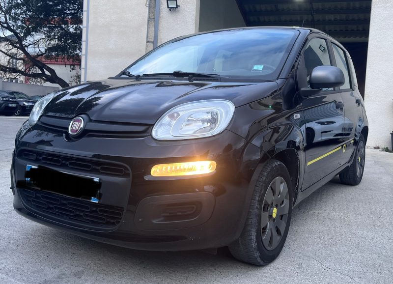 FIAT PANDA III Série spéciale YOUNG 2015 1,2l / 69cv