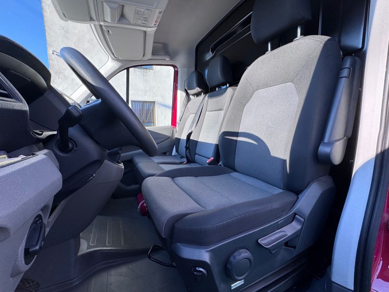 VOLKSWAGEN CRAFTER 2022