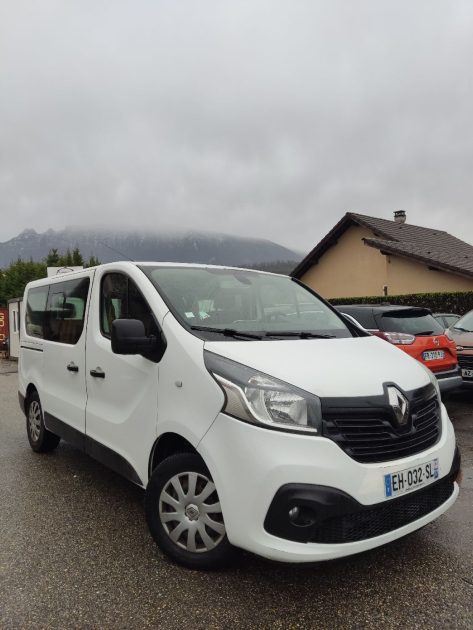 RENAULT TRAFIC COMBI 2016