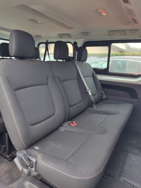 RENAULT TRAFIC COMBI 2016