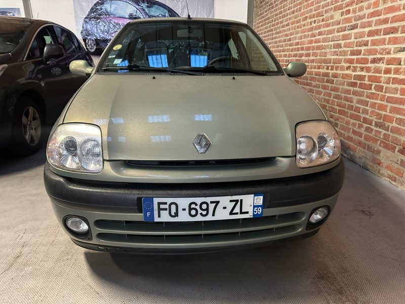 RENAULT CLIO 1.2i MTV 2000