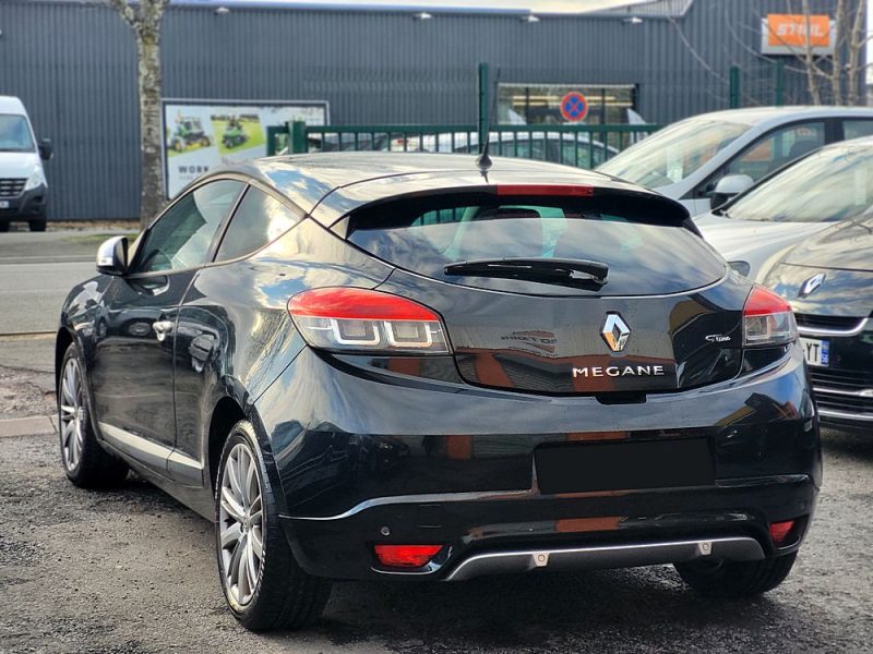 RENAULT MEGANE 3 III Coupe 2011