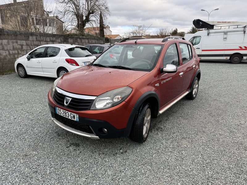 DACIA SANDERO 2012