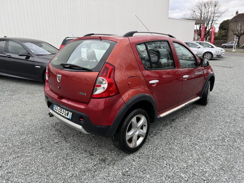 DACIA SANDERO 2012