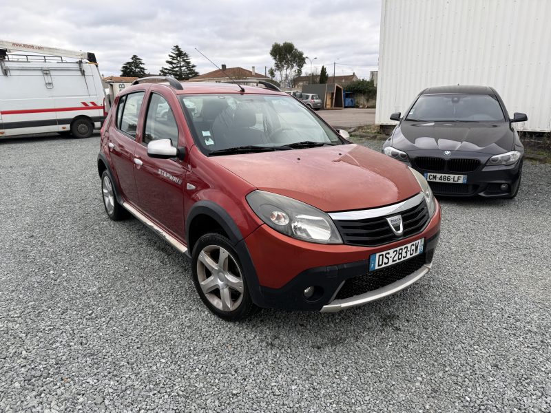 DACIA SANDERO 2012