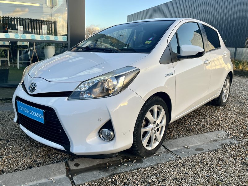 TOYOTA YARIS HYBRID 2013